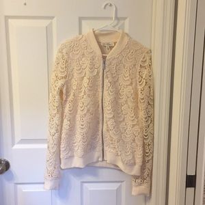 Jessica Simpson maternity crochet jacket small
